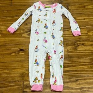 Classic Whimsy Size 3T Peter Rabbit Zip-Up Onesie